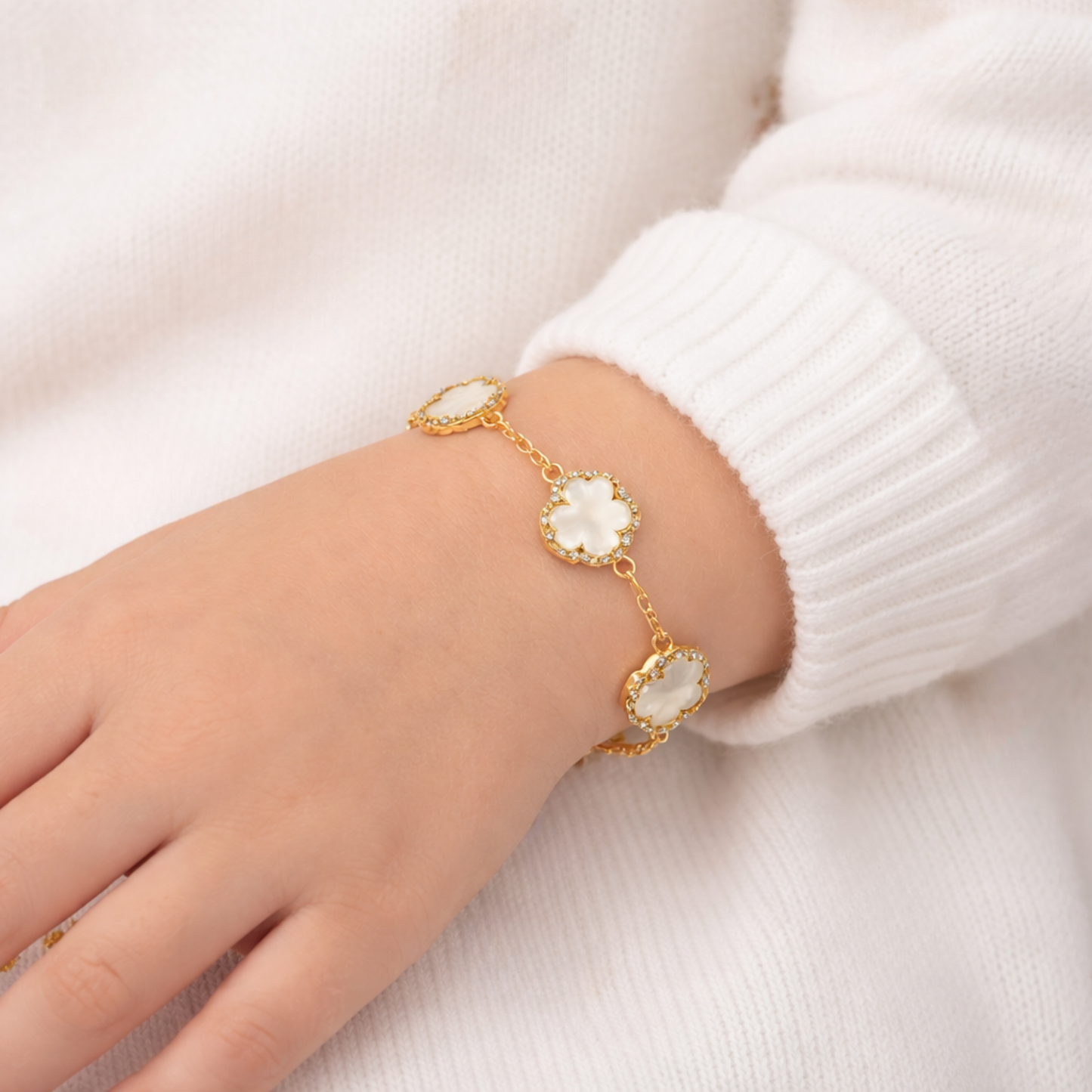 Mother of Pearl Clover Bracelet