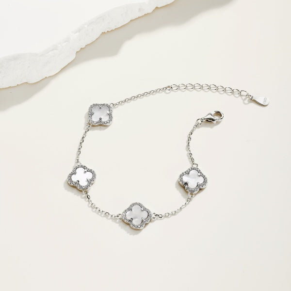 Mother of Pearl Small Clover Bracelet